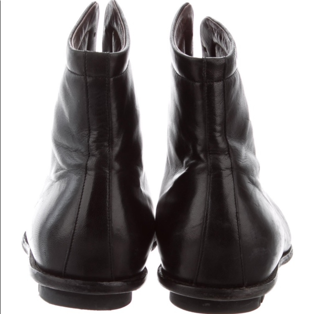 Bruno Magli Mens leather Lace-up boot. - Picture 5 of 7